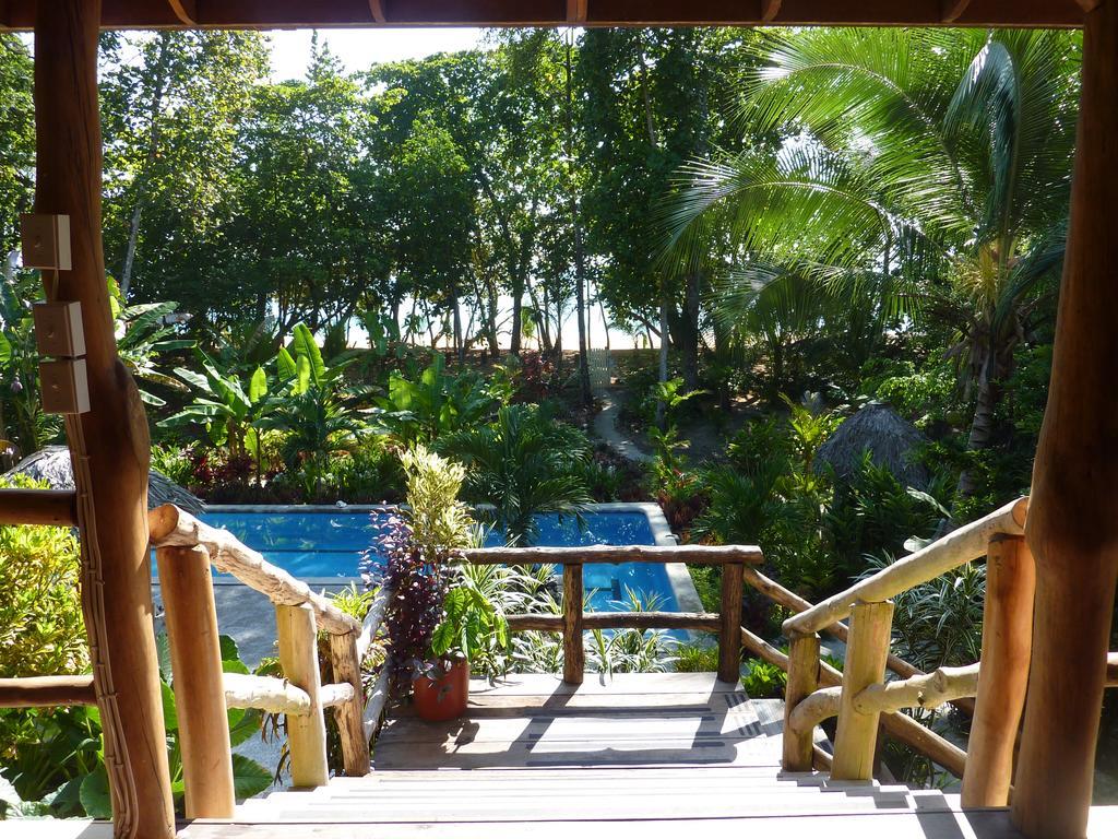 Bluff Beach Retreat Бокас-дель-Торо Экстерьер фото