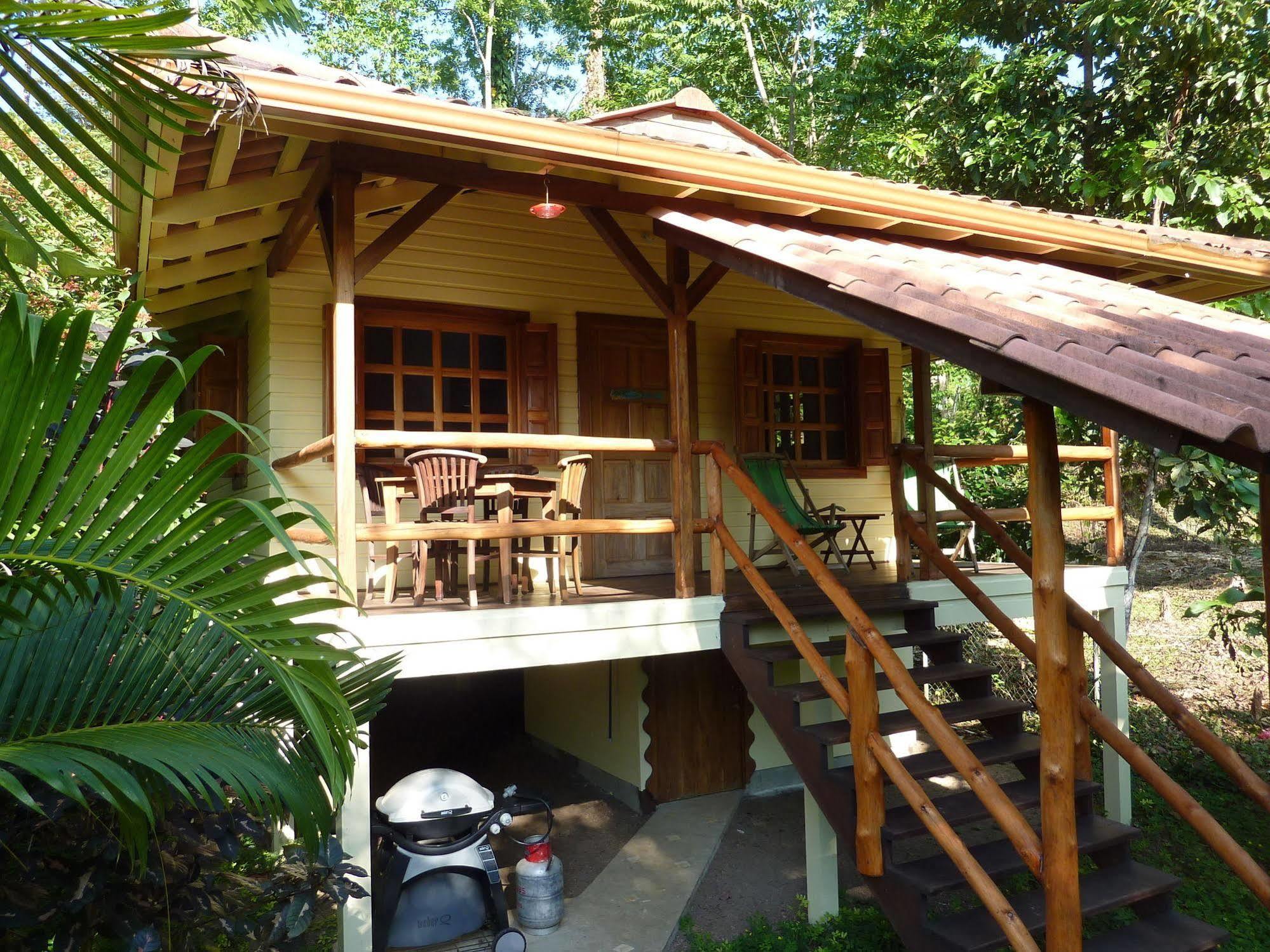 Bluff Beach Retreat Бокас-дель-Торо Экстерьер фото